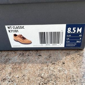Brand new rock port shoes in size 8.5 in brown